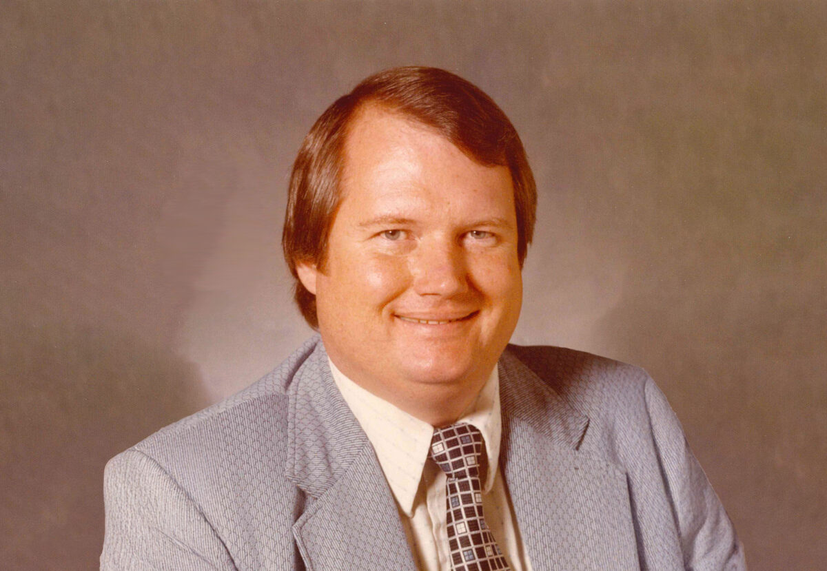 Bill Thomas Headshot Extended