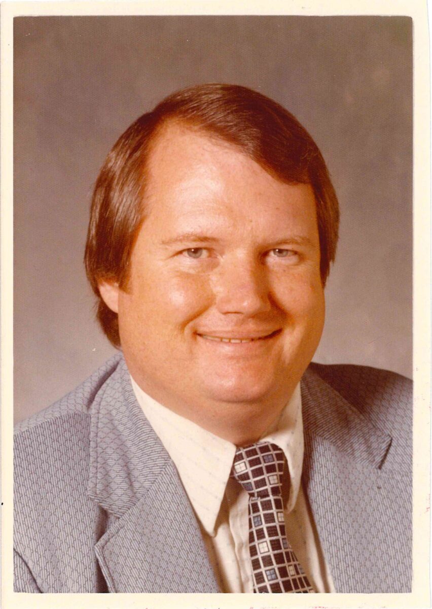 Headshot of Bill Thomas